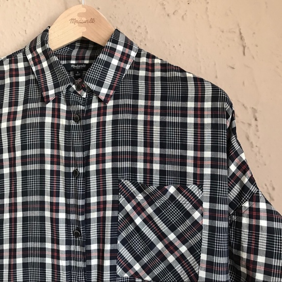 Madewell Short-Sleeve Buttondown - Picture 3 of 4